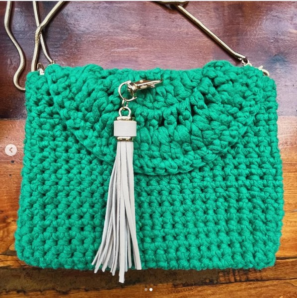 Clutch Esmeralda